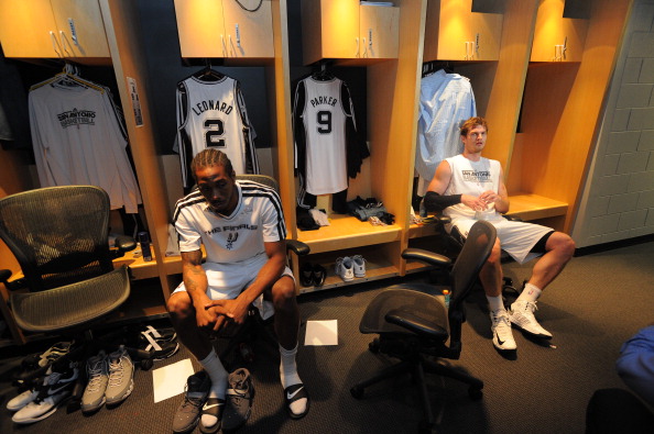 球迷刚骂完，下一秒就闭嘴了（球迷才刚开骂，转瞬哑火）