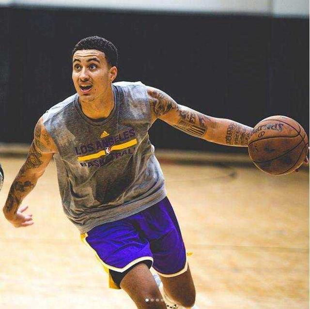 3-0！莎头击败日本队晋级决赛，王楚钦频频爆冲，张本美和出洋相（3-0！“莎头”横扫日本队闯进决赛，王楚钦火力全开频频爆冲，张本美和频现失误）