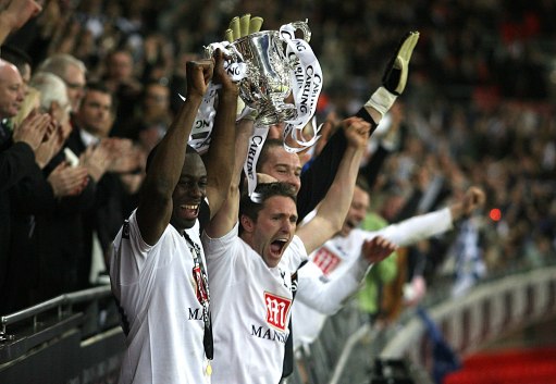 瓜迪奥拉：我不赞同皇马现在脆弱，阿隆索完全有能力执教皇马（瓜迪奥拉：皇马并不脆弱，阿隆索完全胜任执教皇马）