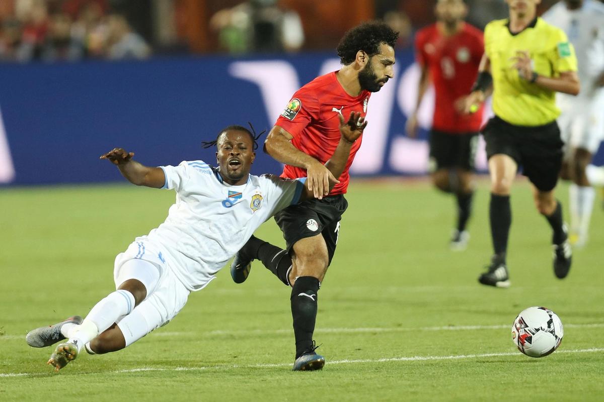 这队快攻效率高得离谱（这队的快攻效率爆表）