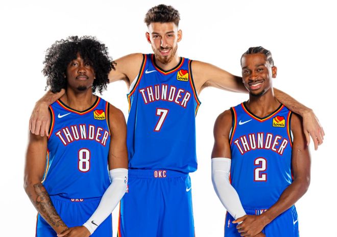 快船131-116击败黄蜂！哈登创79年NBA纪录，前无古人（快船131-116力克黄蜂，哈登缔造NBA79年纪录，史无前例）