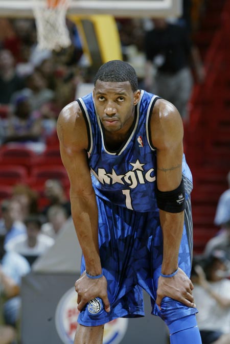 津媒：李嗣镕又帅又能打，首秀4分钟进球排名津门虎队史第一（津媒：李嗣镕颜值实力兼具，首秀4分钟破门位列津门虎队史第一）