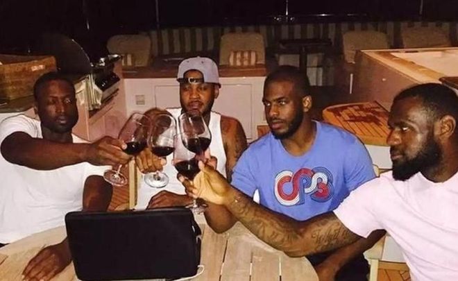 拉波尔塔：皇马上轮的两球都不该算；他们对巴萨有一种执念（拉波尔塔：皇马上轮两球不应有效，他们对巴萨抱有执念）